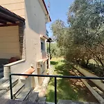 O&a Sea View