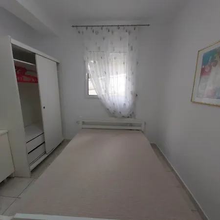 O&a Sea View * بوليخرونو